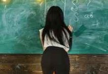 How Should Teachers Dress For The Classroom?