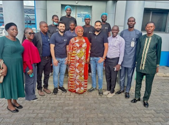 Screenshot_2025-11-30-09-35-09-347_com.facebook.lite-edit_copy_540x399